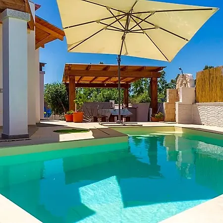 Nova Villa